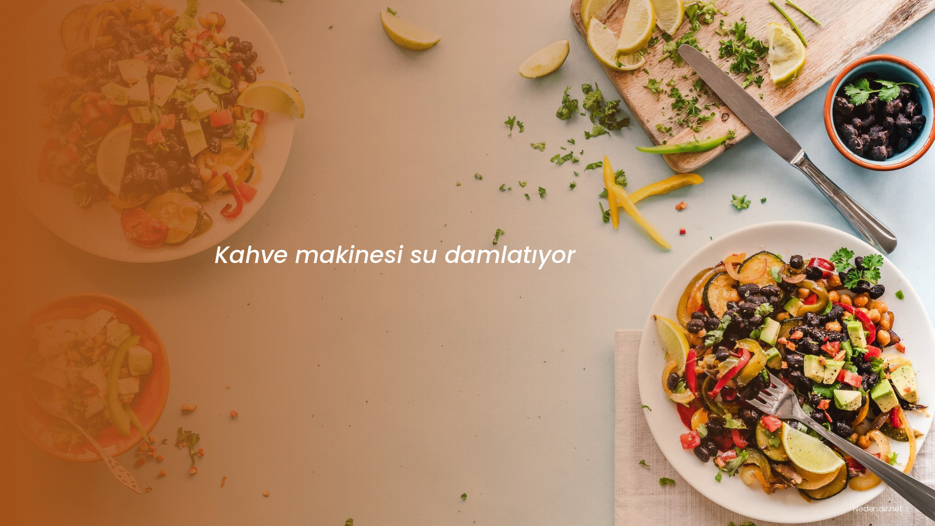 Kahve makinesi su damlatıyor